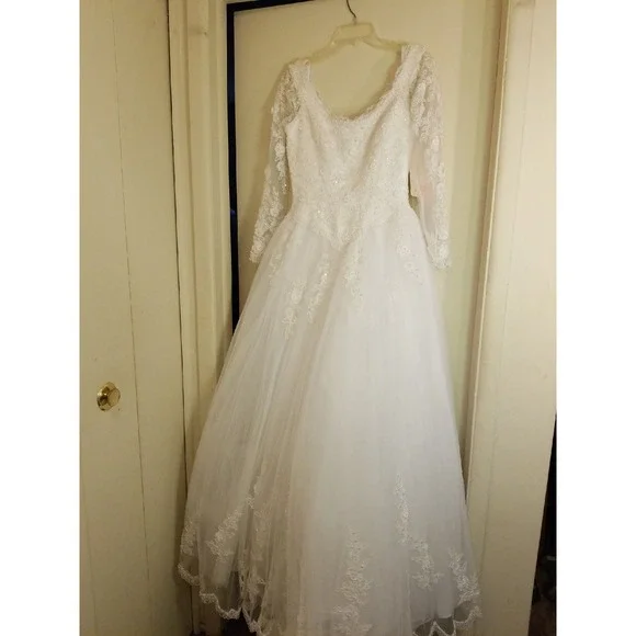 Dress - Picture 5 of 12